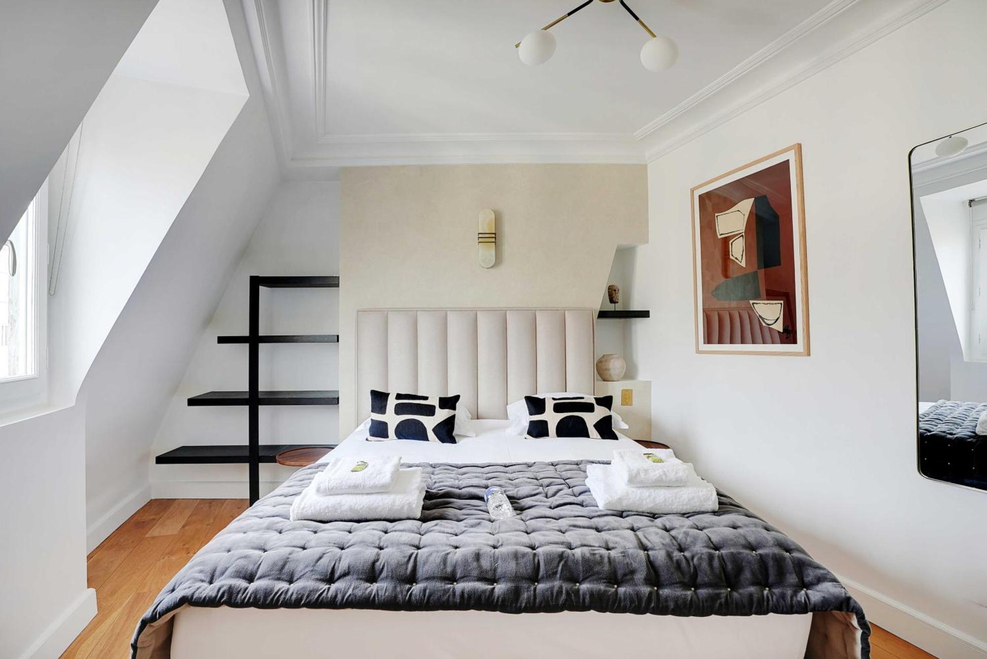 Sumptuous - 4ch-8p - Champs Elyseees Parijs
