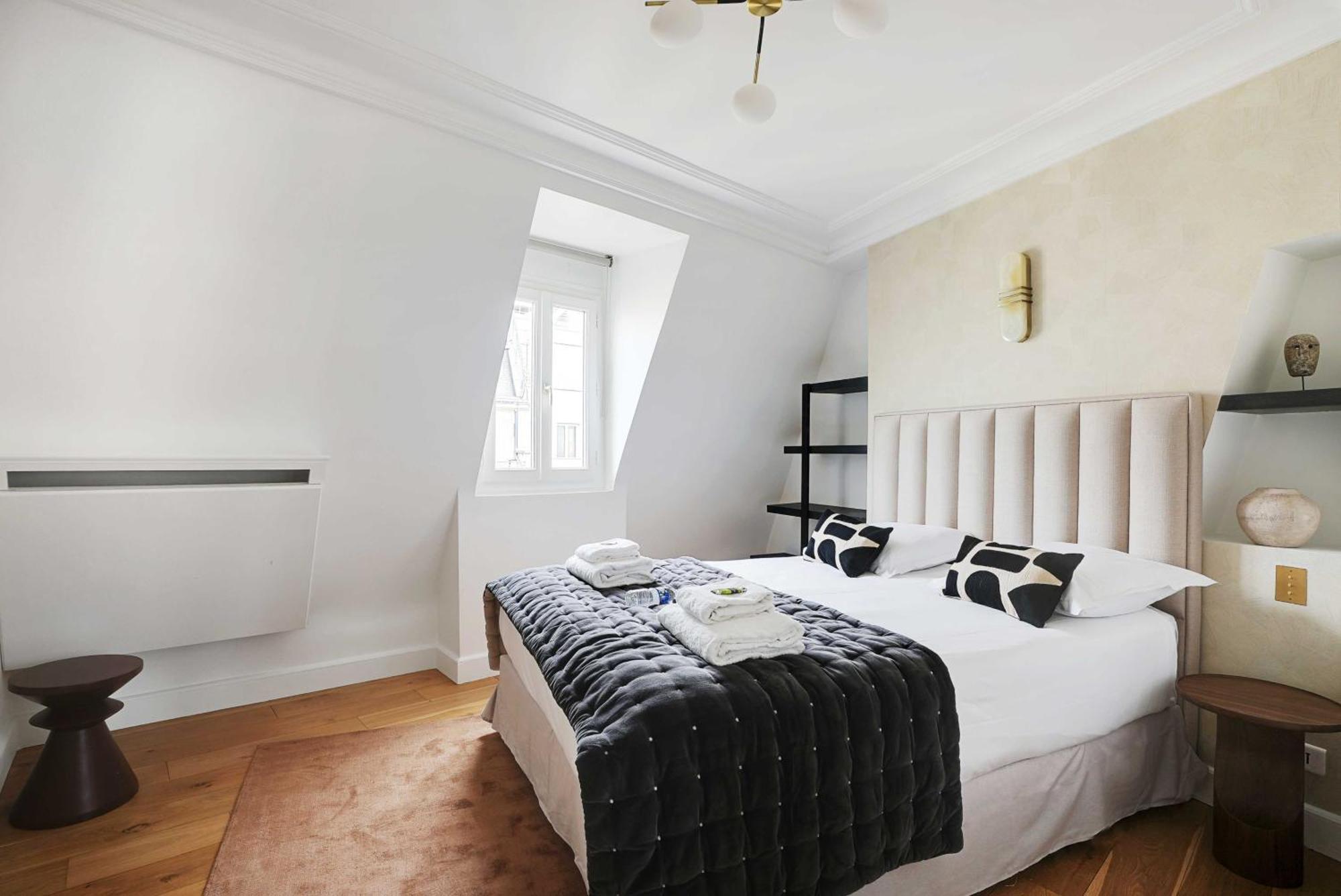 Sumptuous - 4ch-8p - Champs Elyseees * Parijs