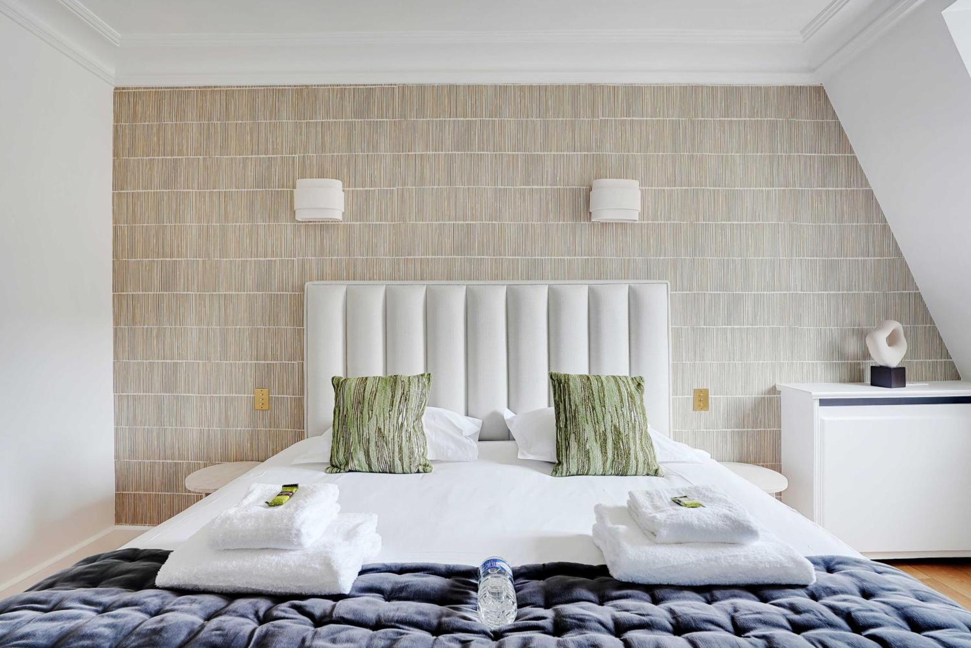 Appartement Sumptuous - 4ch-8p - Champs Elyseees Parijs