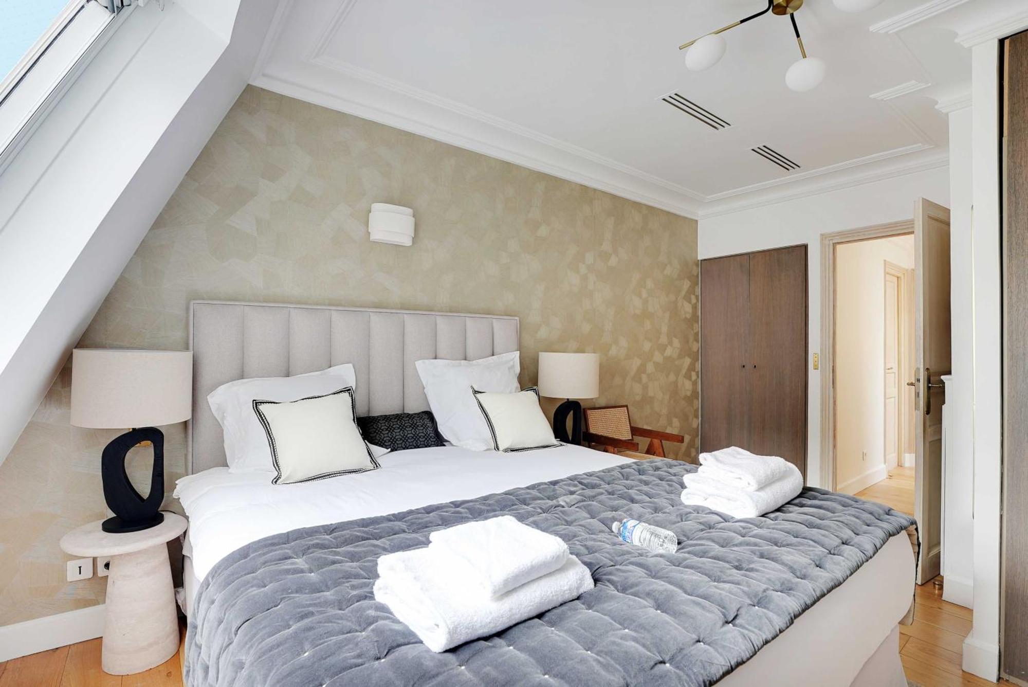 Sumptuous - 4ch-8p - Champs Elyseees Appartement